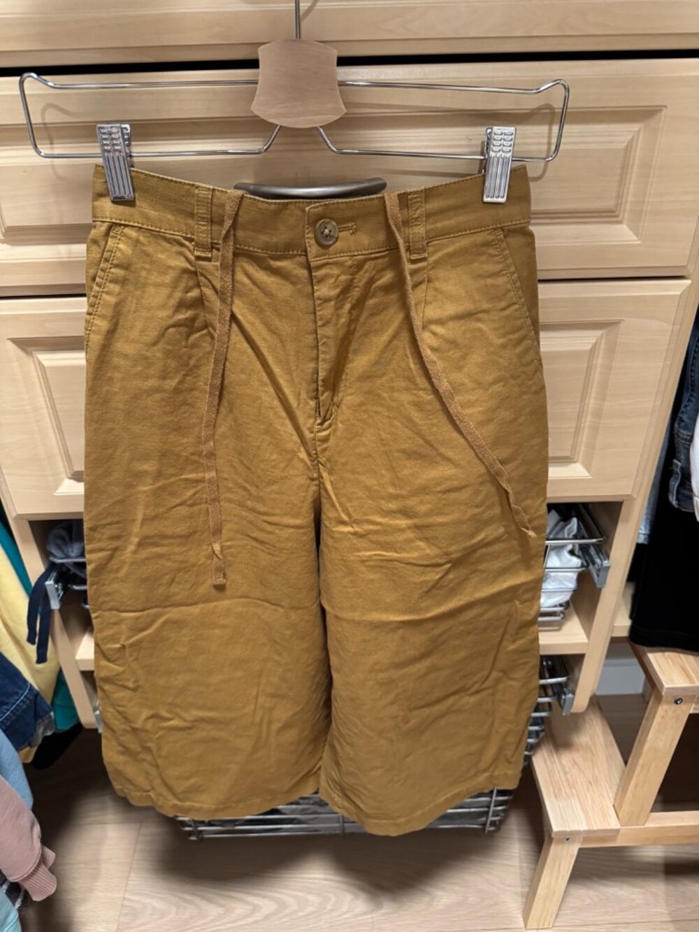 Uniqlo Khaki Cotton-Linen Shorts — Size S